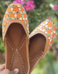 Orange Mirrors Handcrafted Women's Punjabi Leather Jutti